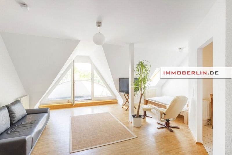 IMMOBERLIN.DE - Attraktive Dachgeschosswohnung mit Sonnenterrasse